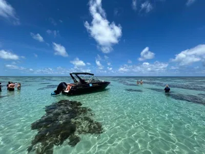 🚤 Lancha aos Parrachos de Peróbas — Exclusivo Natal + Peróbas